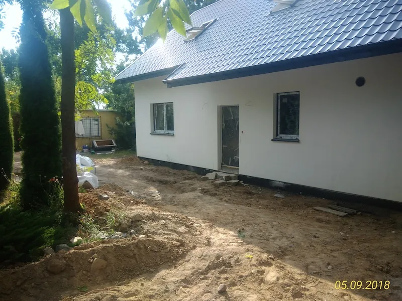 Zalesie 112 m² – dwukondygnacyjny dom murowany w spokojnej miejscowości