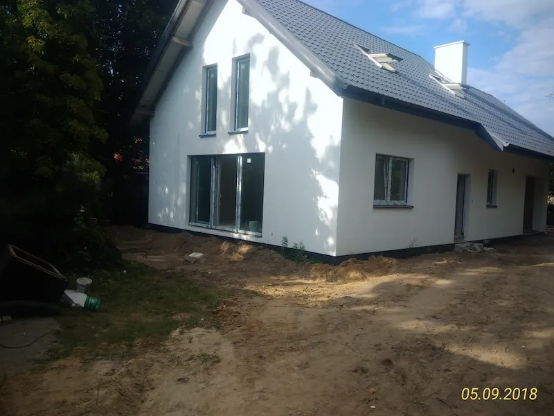 Zalesie 112 m² – dwukondygnacyjny dom murowany w spokojnej miejscowości 2